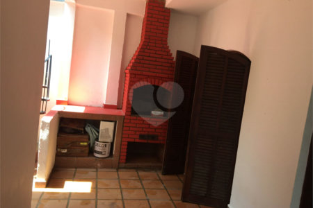Sobrado à venda com 4 quartos, sendo 1 suíte,  em Santo Amaro, São Paulo, SP