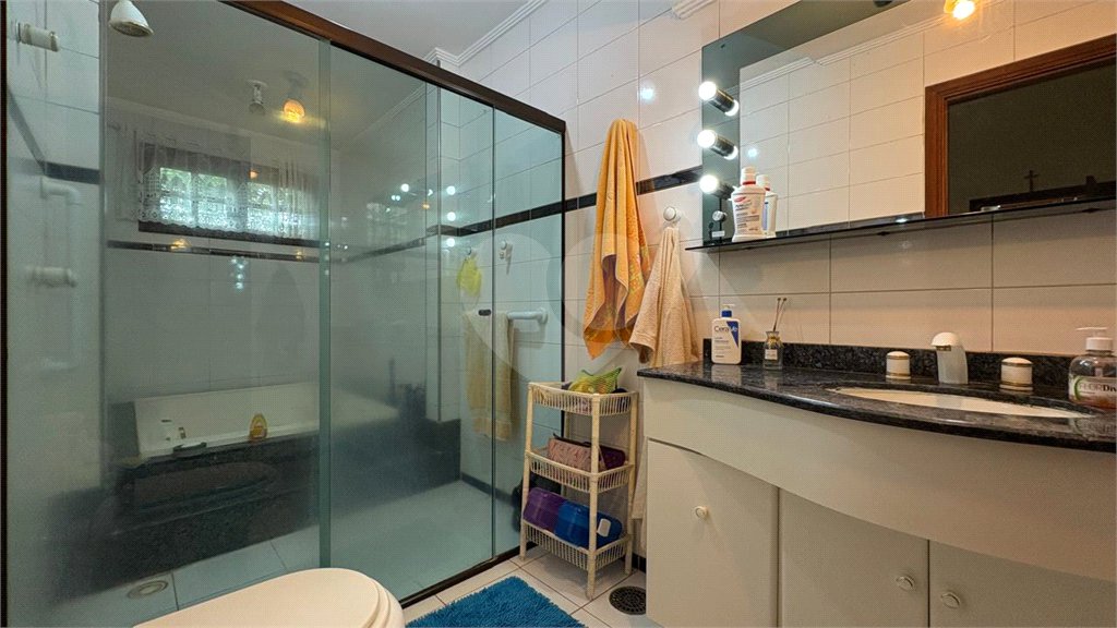 Casa à venda com 4 quartos, sendo 2 suítes,  no condomínio Vivendas do Lago, Sorocaba - SP