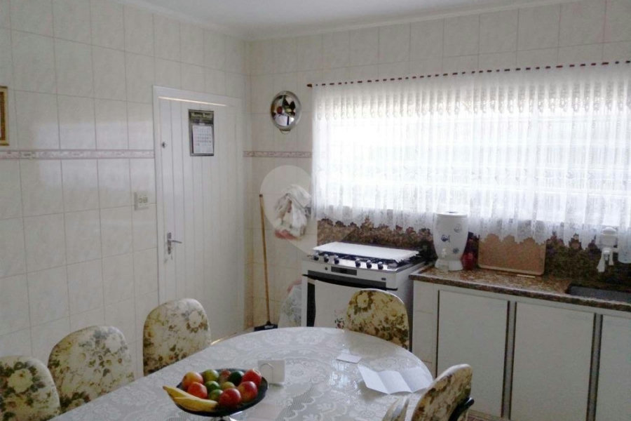 Sobrado à venda com 3 quartos, sendo 1 suíte, em Tremembé, São Paulo, SP