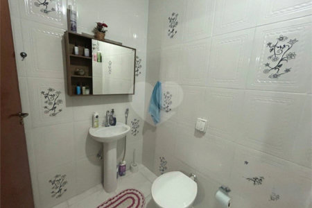 Casa à venda com 3 quartos, sendo 1 suíte,  em Éden, Sorocaba, SP