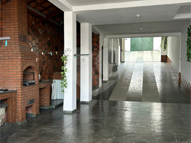 Sobrado à venda com 3 quartos, sendo 1 suíte,  em Vila Nivi, São Paulo, SP
