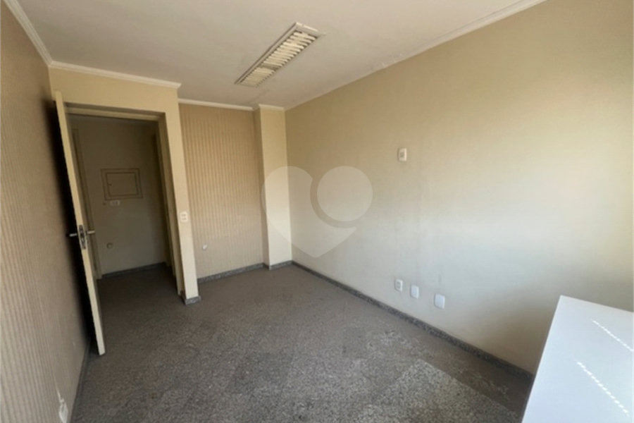 Sala à venda em Bela Vista, São Paulo, SP