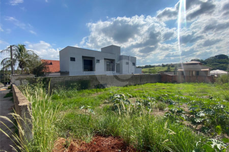 Terreno com 570,00 m² no Santa Mônica