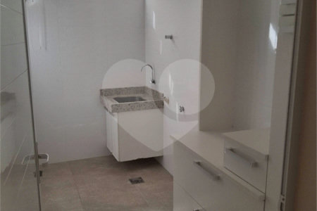 Casa à venda com 3 suítes no condomínio Portal do Jequitibá, Valinhos - SP