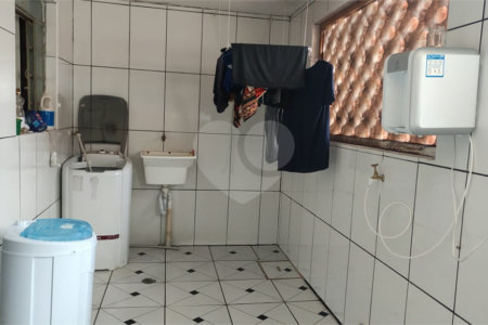 Sobrado à venda com 5 quartos, sendo 1 suíte, em Jardim Brogotá, Atibaia, SP