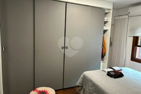 Casa à venda com 2 suítes no condomínio Residencial, Mogi das Cruzes - SP