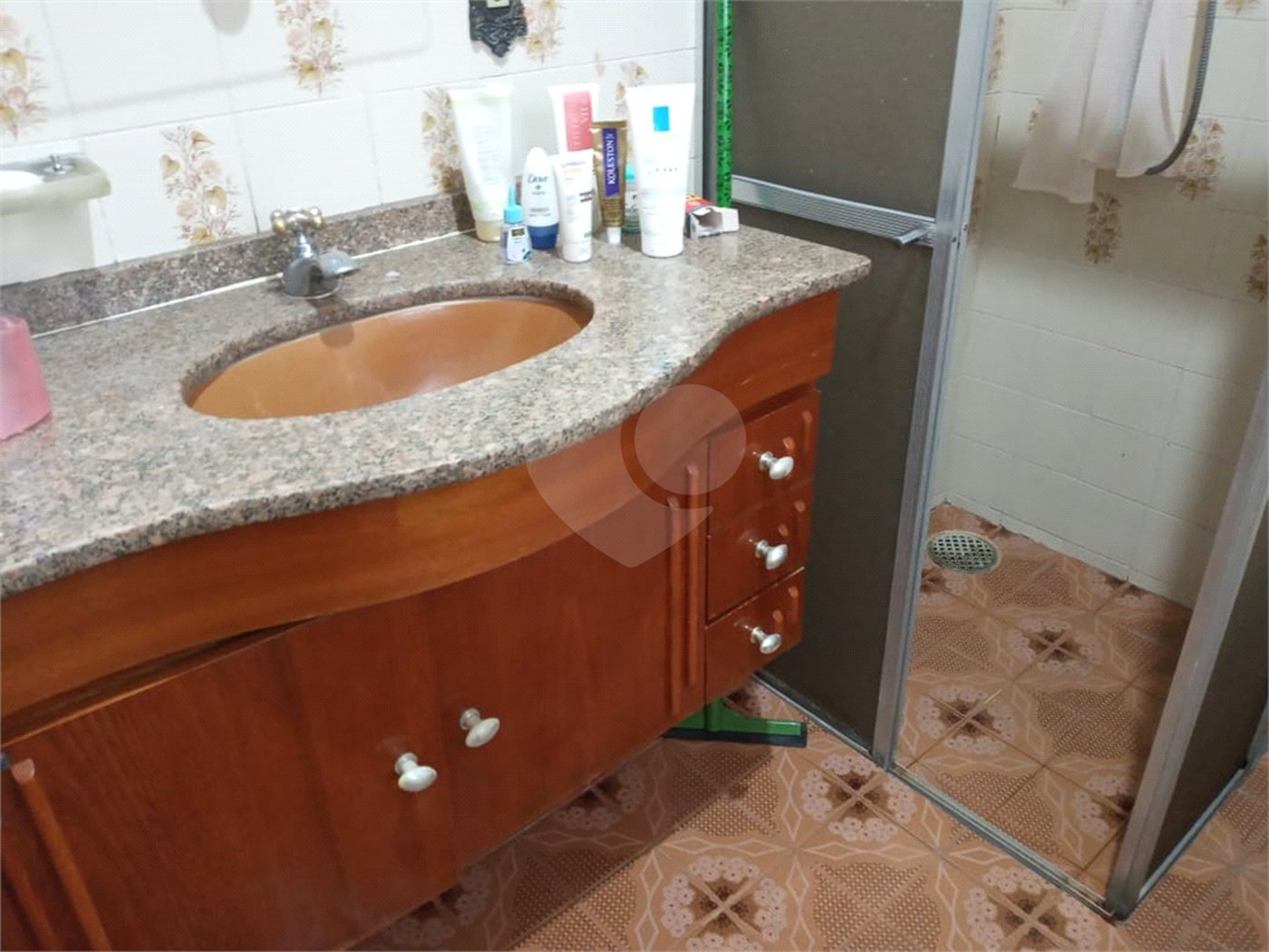 Sobrado à venda com 3 suítes em Vila Lavínia, Mogi das Cruzes, SP
