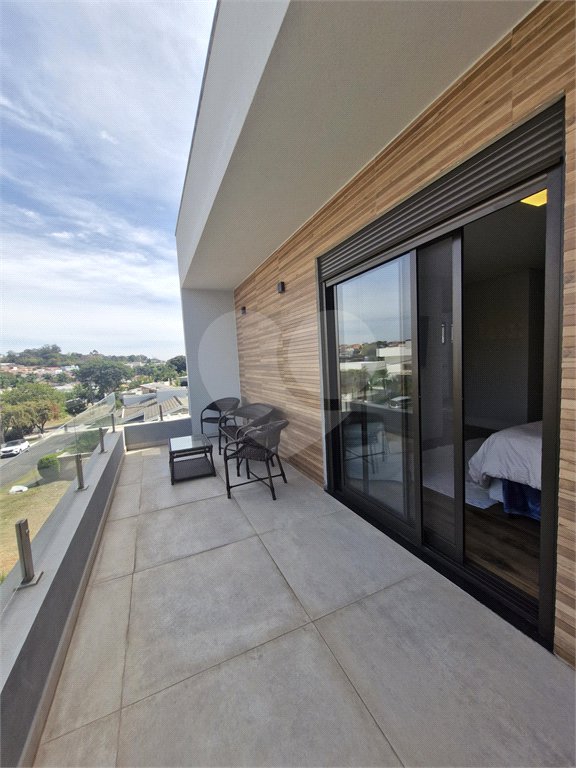 Casa à venda com 5 quartos, sendo 3 suítes, no condomínio Residencial Terras de Vinhedo, Vinhedo - SP