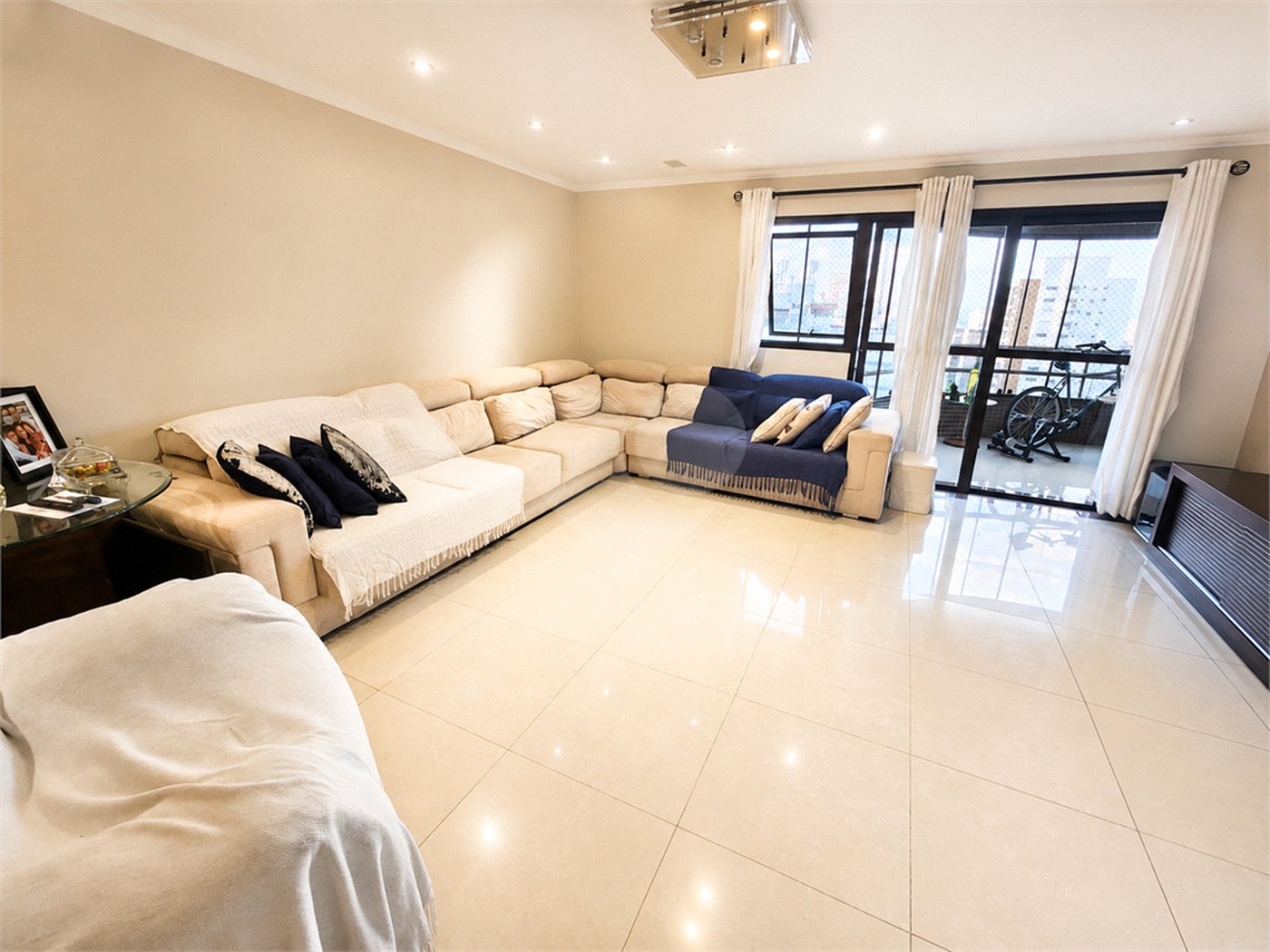 Apartamento à venda com 4 quartos, sendo 3 suítes, em Perdizes, São Paulo, SP