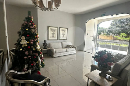 Apartamento à venda com 2 quartos, sendo 1 suíte, no Centro, Ponta Porã, MS
