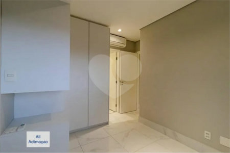 Apartamento à venda com 2 quartos, sendo 1 suíte, em Vila Mariana, São Paulo, SP