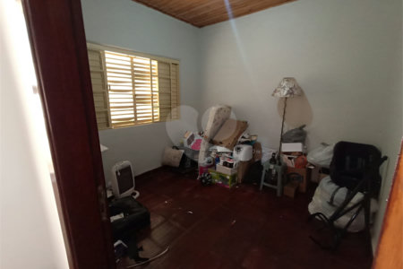 Casa à venda com 5 quartos, sendo 1 suíte, em Jardim Itália, Itapetininga, SP
