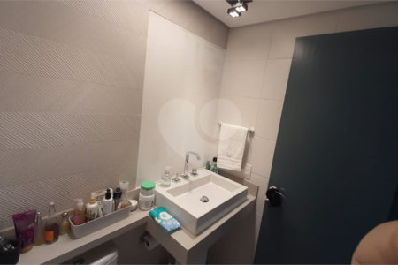 Apartamento à venda com 2 suítes em Jardim Caboré, São Paulo, SP
