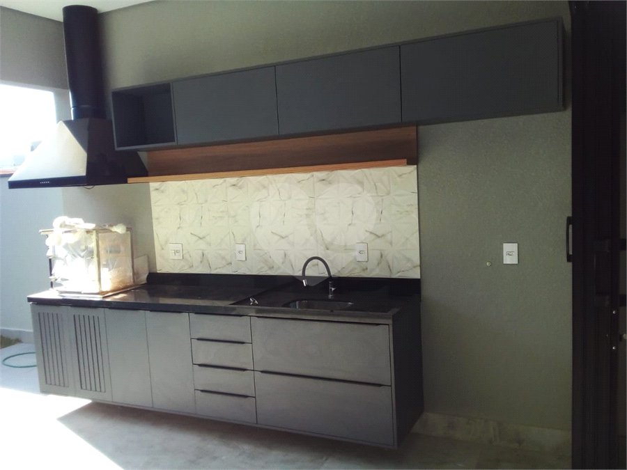 Casa à venda com 3 suítes no condomínio Residencial Milano, Indaiatuba - SP