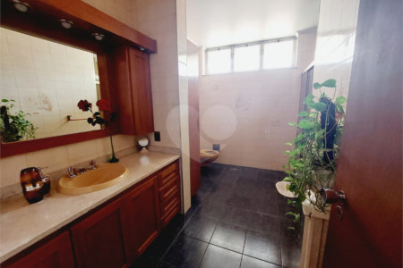Casa à venda com 3 quartos, sendo 1 suíte, em Vila Bela Aliança, São Paulo, SP