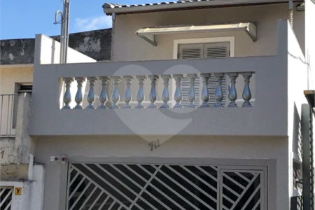 Casa à venda com 3 quartos, sendo 1 suíte,  em Vila Gustavo, São Paulo, SP