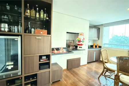 Apartamento à venda com 4 quartos, sendo 3 suítes,  em Campo Belo, São Paulo, SP
