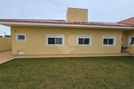 Casa à venda com 3 quartos, sendo 1 suíte,  no condomínio Golden Ville, Itapetininga - SP