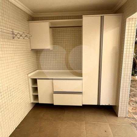 Sobrado à venda ou para alugar com 3 quartos, sendo 1 suíte, em Alto da Lapa, São Paulo, SP