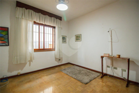 Sobrado à venda com 3 quartos, sendo 1 suíte,  em Brooklin Velho, São Paulo, SP