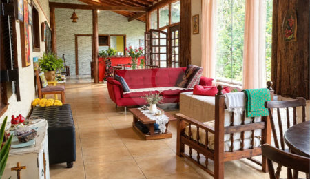 Chácara à venda com 5 quartos, sendo 3 suítes,  em Vila Darcy Penteado (mailasqui), São Roque, SP