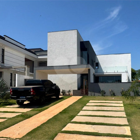 Casa à venda com 5 suítes no condomínio Riviera Santa Cristina Iii, Itaí - SP