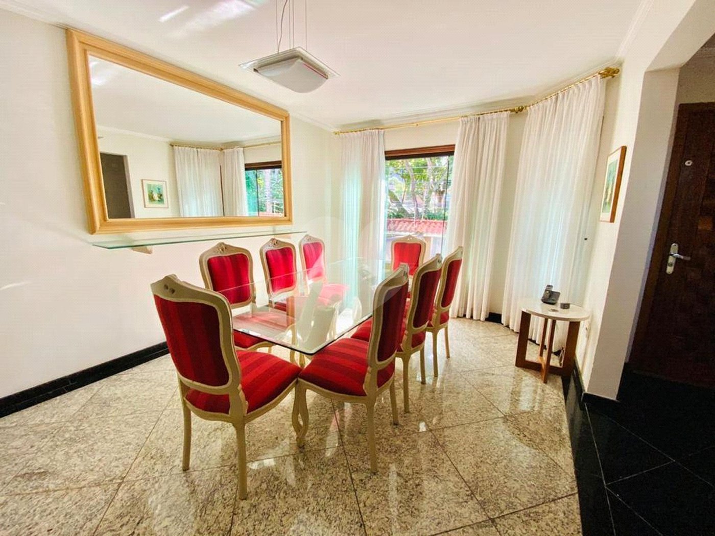 Sobrado à venda com 3 quartos, sendo 1 suíte, em Tremembé, São Paulo, SP