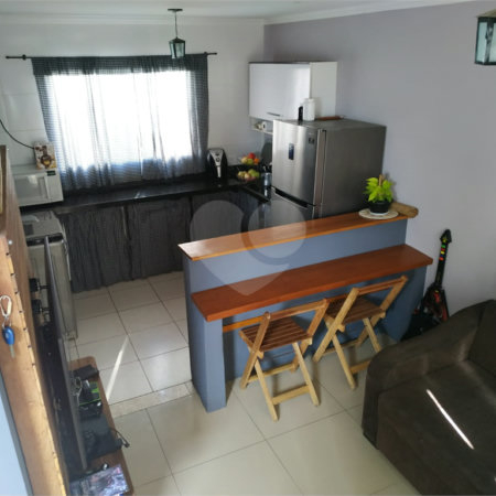 Sobrado à venda com 2 quartos em Vila Colorado, Suzano, SP