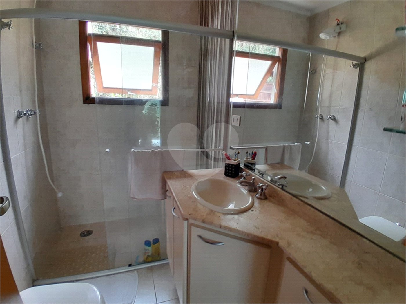 Casa Térrea à venda com 5 quartos, sendo 2 suítes,  em Roseira, Mairiporã, SP