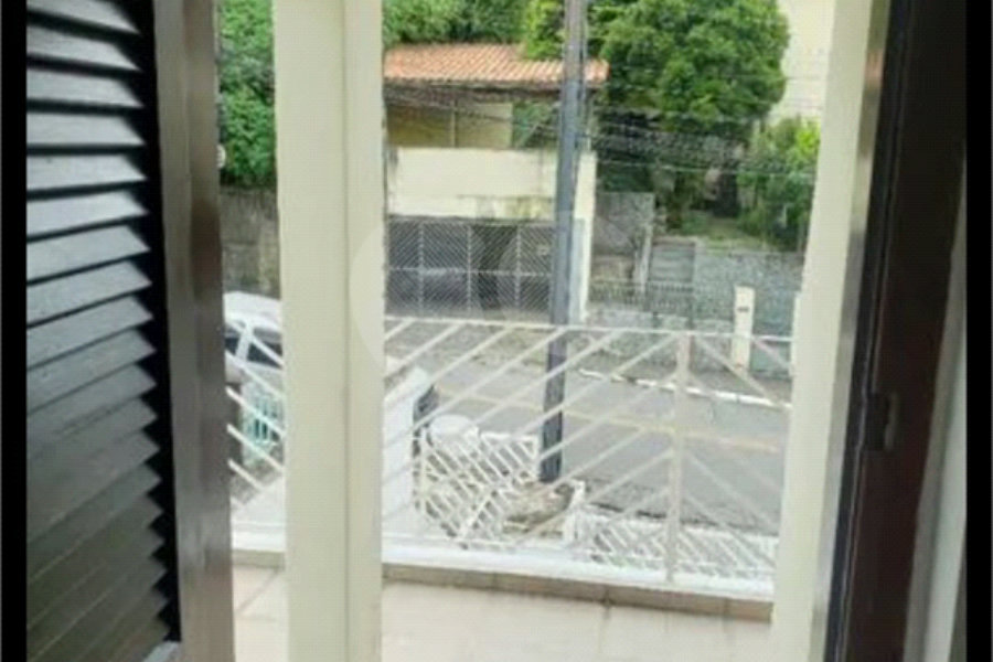 Sobrado à venda com 4 quartos, sendo 1 suíte, em Tremembé, São Paulo, SP