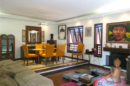 Casa à venda com 4 quartos, sendo 2 suítes, no condomínio Vila das Flores, São Paulo - SP