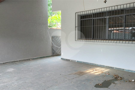 Sobrado à venda com 3 quartos, sendo 1 suíte, em Ressaca, Atibaia, SP