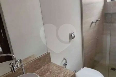 Sobrado à venda com 4 quartos, sendo 2 suítes, em Lapa, São Paulo, SP