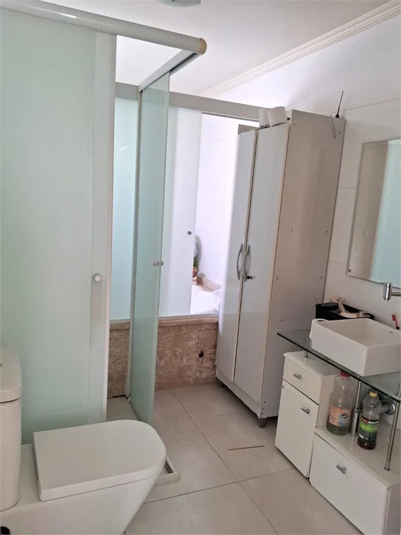 Casa à venda com 4 quartos, sendo 2 suítes, em Vila Indiana, São Paulo, SP