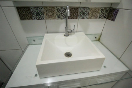 Casa à venda com 5 quartos, sendo 3 suítes, em Vila Paulicéia, São Paulo, SP