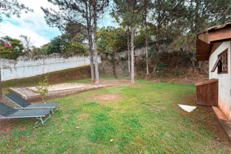 Casa à venda com 3 quartos, sendo 1 suíte,  em Chácara São João, Carapicuíba, SP
