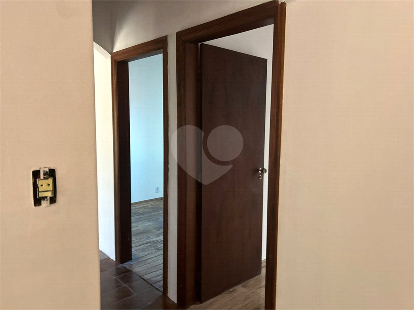 Casa para alugar com 6 quartos, sendo 3 suítes, no Centro, São Manuel, SP