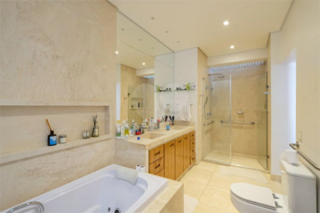Apartamento à venda com 4 quartos, sendo 1 suíte, em Cerqueira César, São Paulo, SP