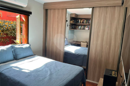 Casa Térrea à venda com 5 quartos, sendo 3 suítes,  em Vila Oliveira, Mogi das Cruzes, SP