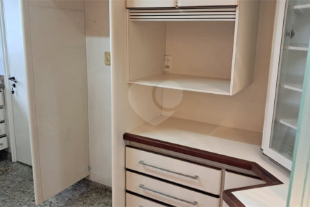 Apartamento à venda ou para alugar com 4 suítes em Santo Amaro, São Paulo, SP
