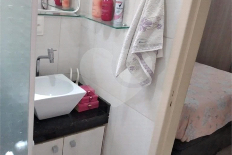 Casa à venda com 4 quartos, sendo 2 suítes,  no condomínio Miro Carvalho - Pitinga, São Paulo - SP