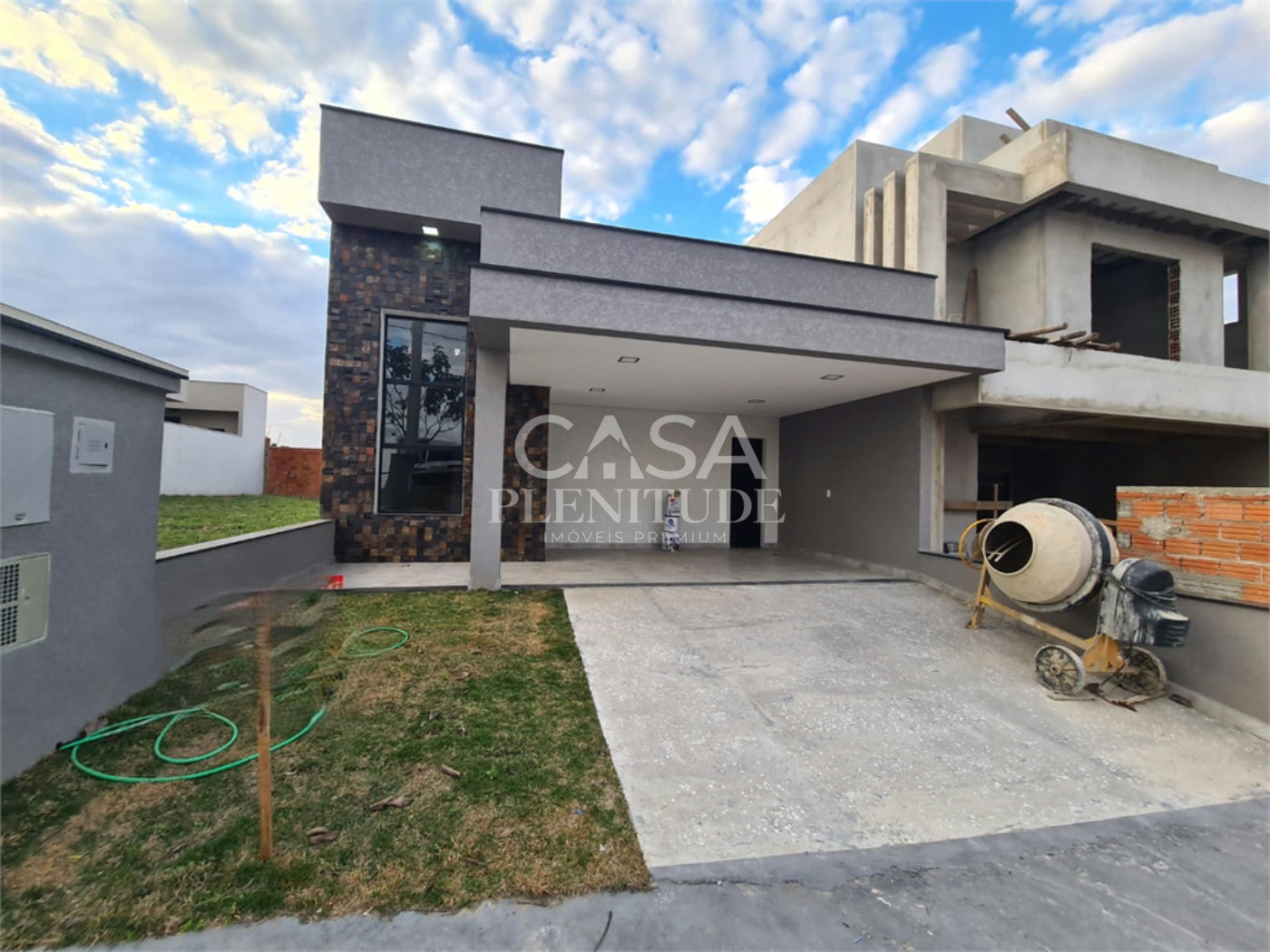 Casa em condomínio à venda com 3 quartos, sendo 1 suíte, em Wanel Ville, Sorocaba, SP
