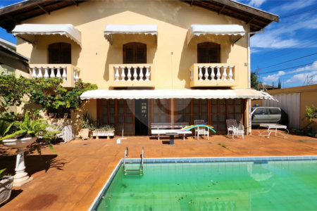 Sobrado à venda ou para alugar com 5 quartos, sendo 1 suíte, em Vila Harmonia, Araraquara, SP