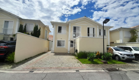 Casa à venda com 3 quartos, sendo 1 suíte,  no condomínio Residencial Jardins, São Bernardo do Campo - SP