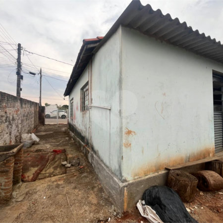 Casa à venda com 1 quarto em Vila Camarão, Itapetininga, SP
