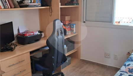 Casa à venda com 4 quartos, sendo 1 suíte,  no condomínio Villas IV, São Paulo - SP