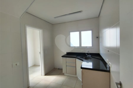Casa de Vila à venda com 3 quartos, sendo 1 suíte, em Loteamento Jardim Morumbi, Atibaia, SP