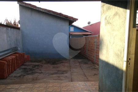 Sobrado à venda com 5 quartos em Jardim Bela Vista, Itapetininga, SP