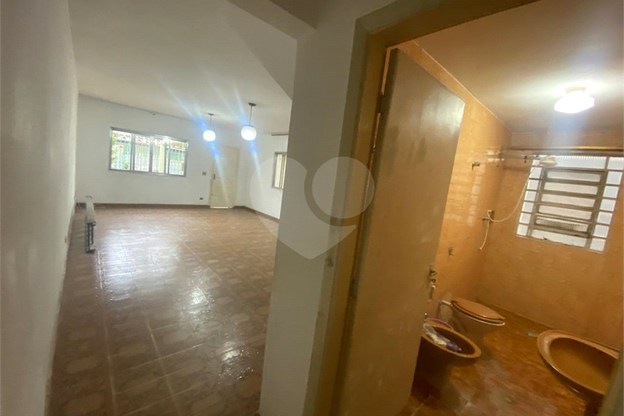 Sobrado à venda com 3 quartos em Bom Retiro, São Paulo, SP