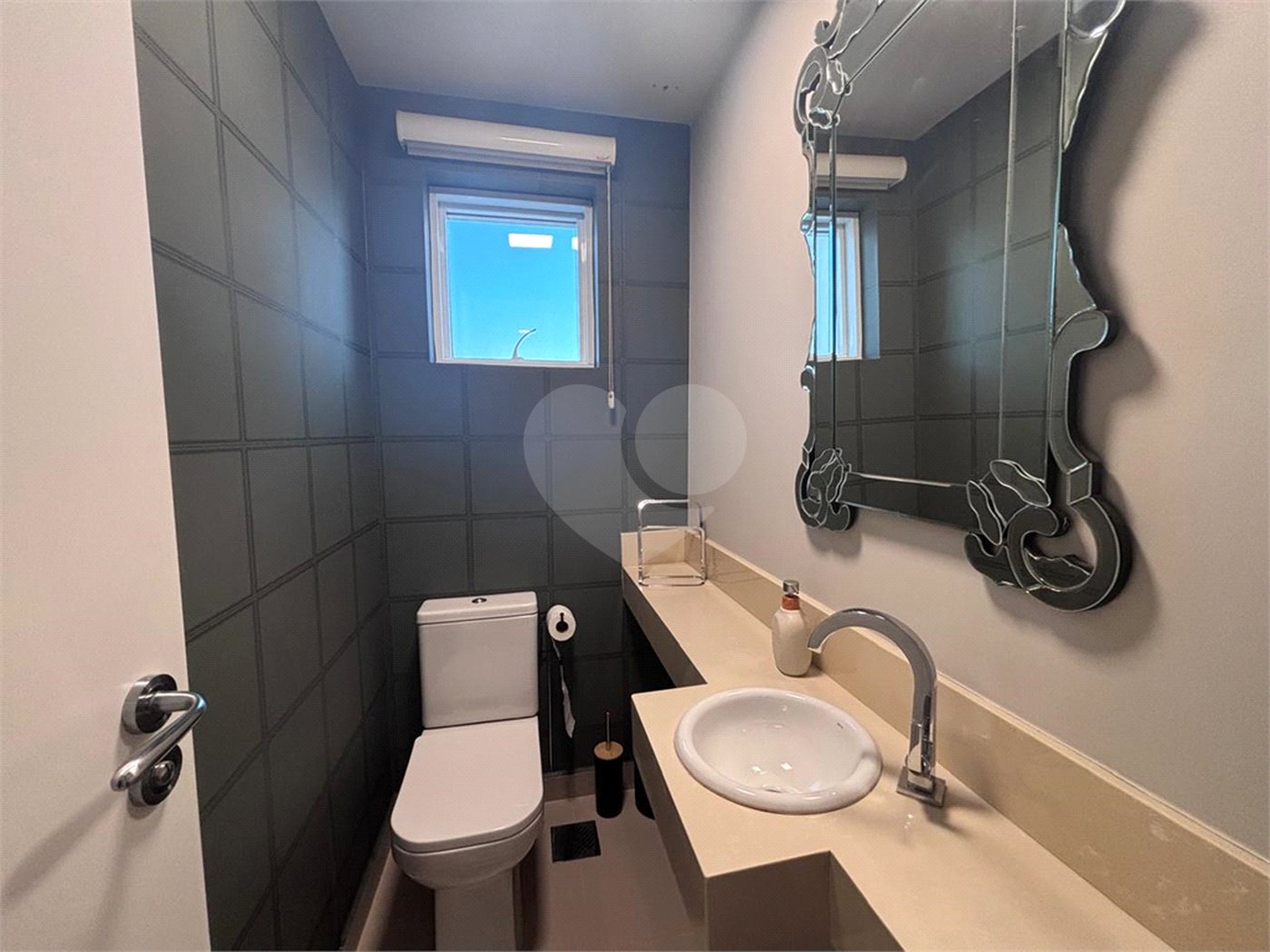 Apartamento à venda com 3 suítes em Parque Campolim, Sorocaba, SP